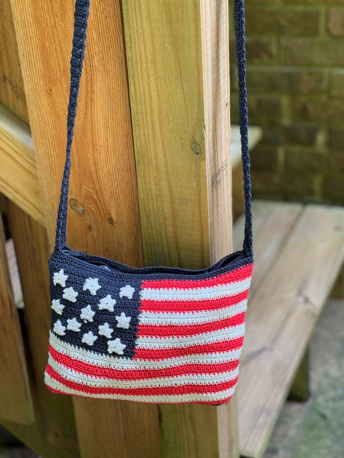 Chateau American Flag Crochet Crossbody Bag Patriotic 4 July Retro Hand Made