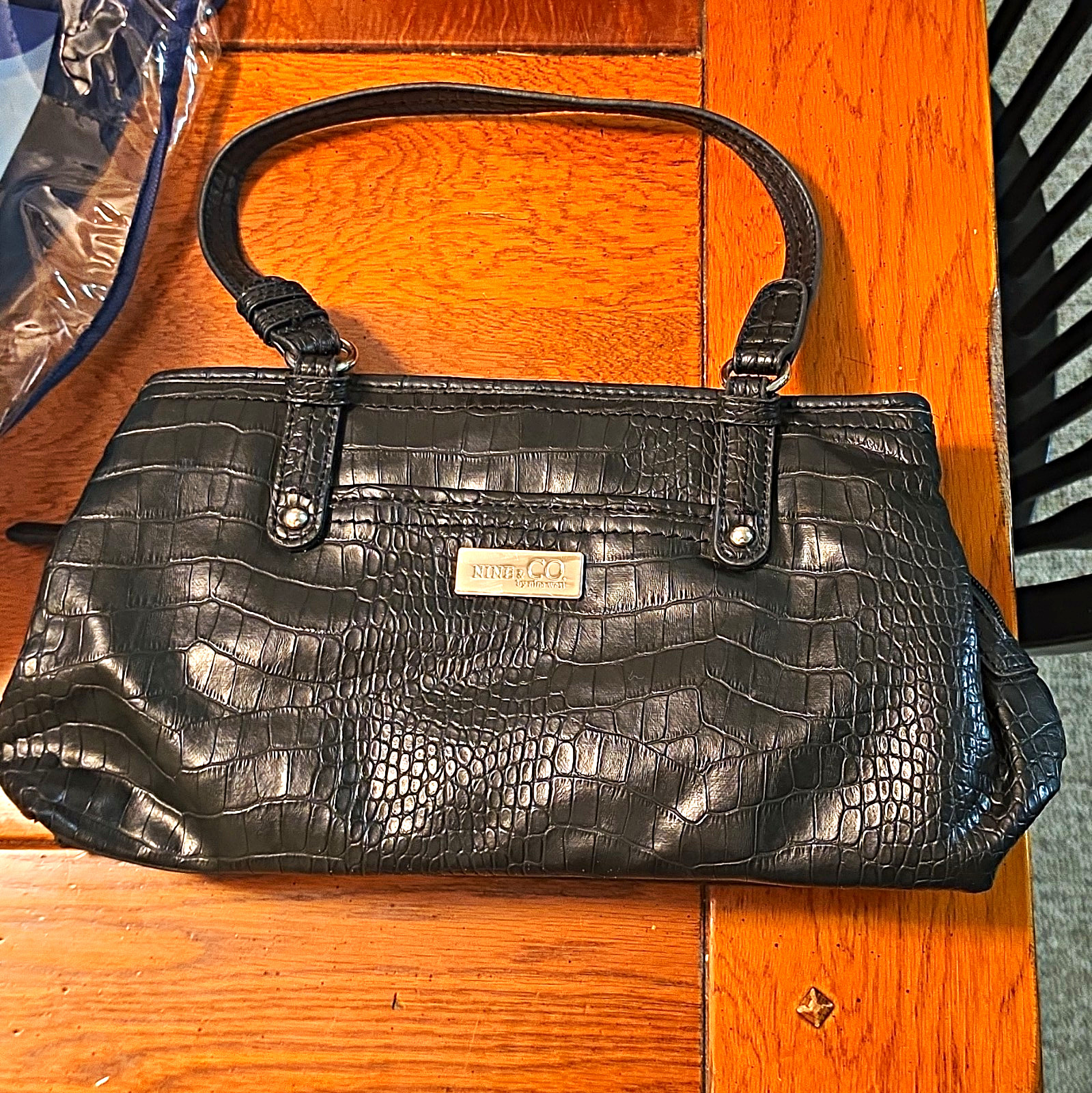 Nine & Co Women’s Black Croc Pattern Satchel Top Handle Bag Zip, Pockets