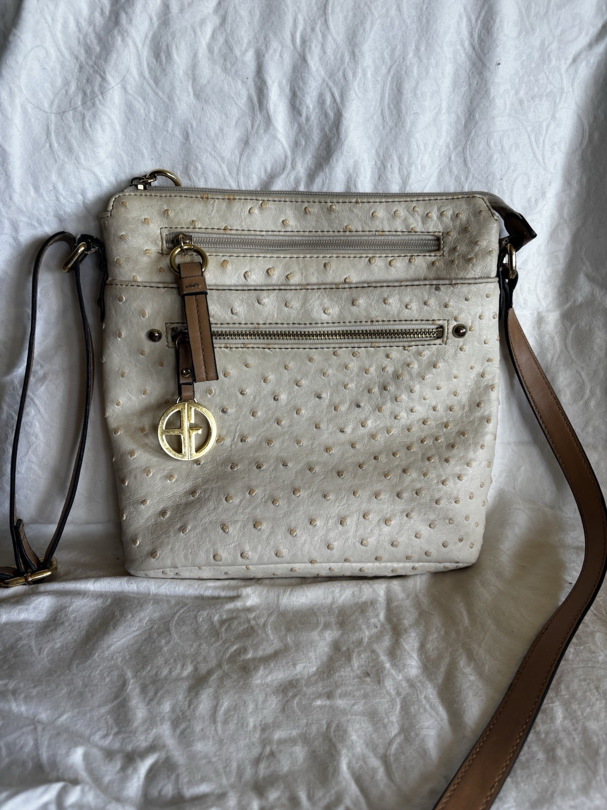 Giani Bernini Women’s Embossed Faux Ostrich Shoulder Bag Purse Pair