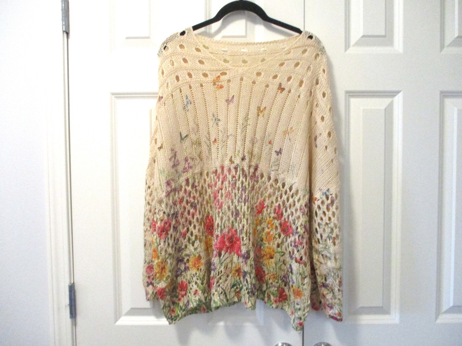 Beautiful Crocheted Open Weave Summer Sweater Pastel Flowers/ Butterflies NWOT!