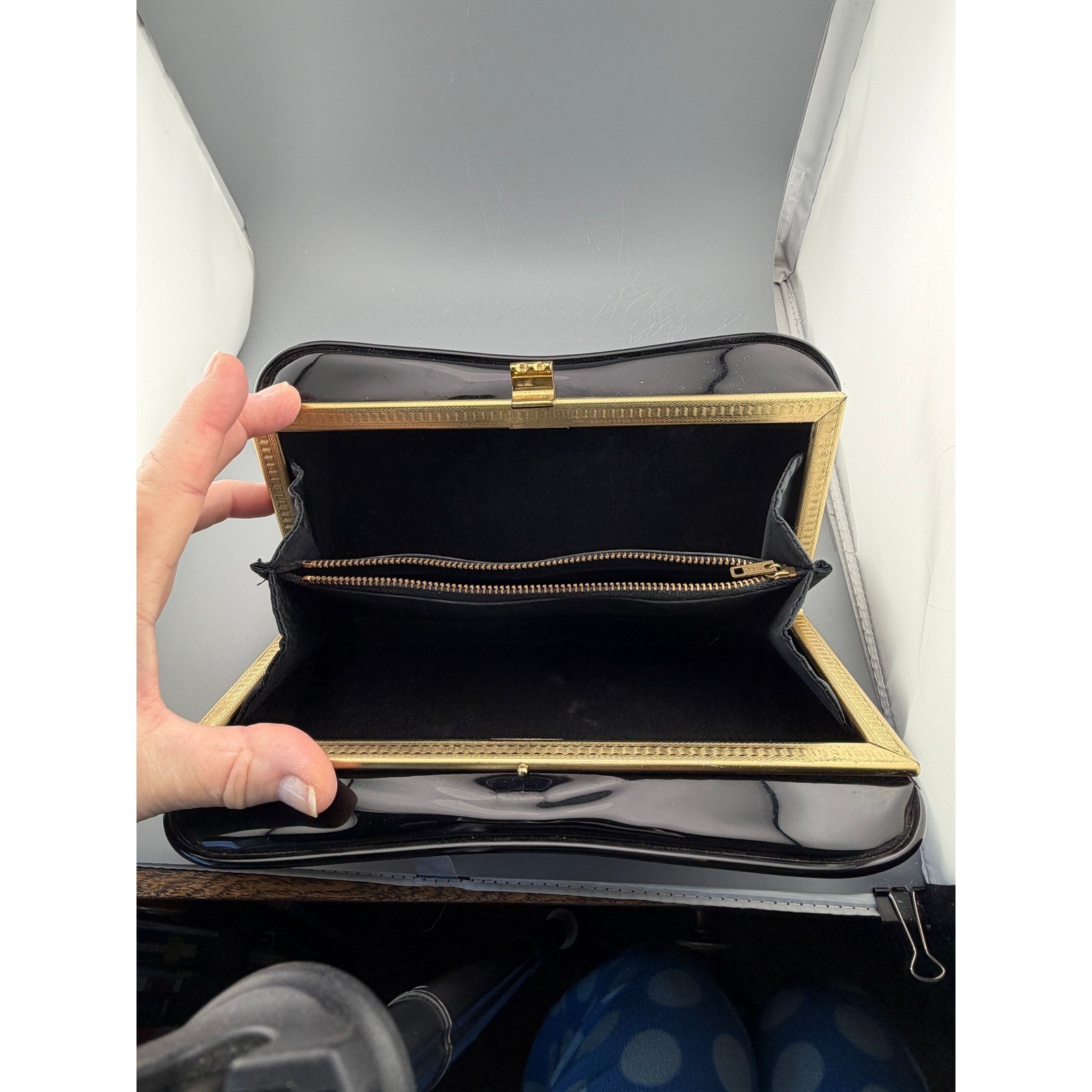 Vintage Clutch Purse Black Patent Gold Tone Kiss Lock Talon Zip Evening Bag 9″