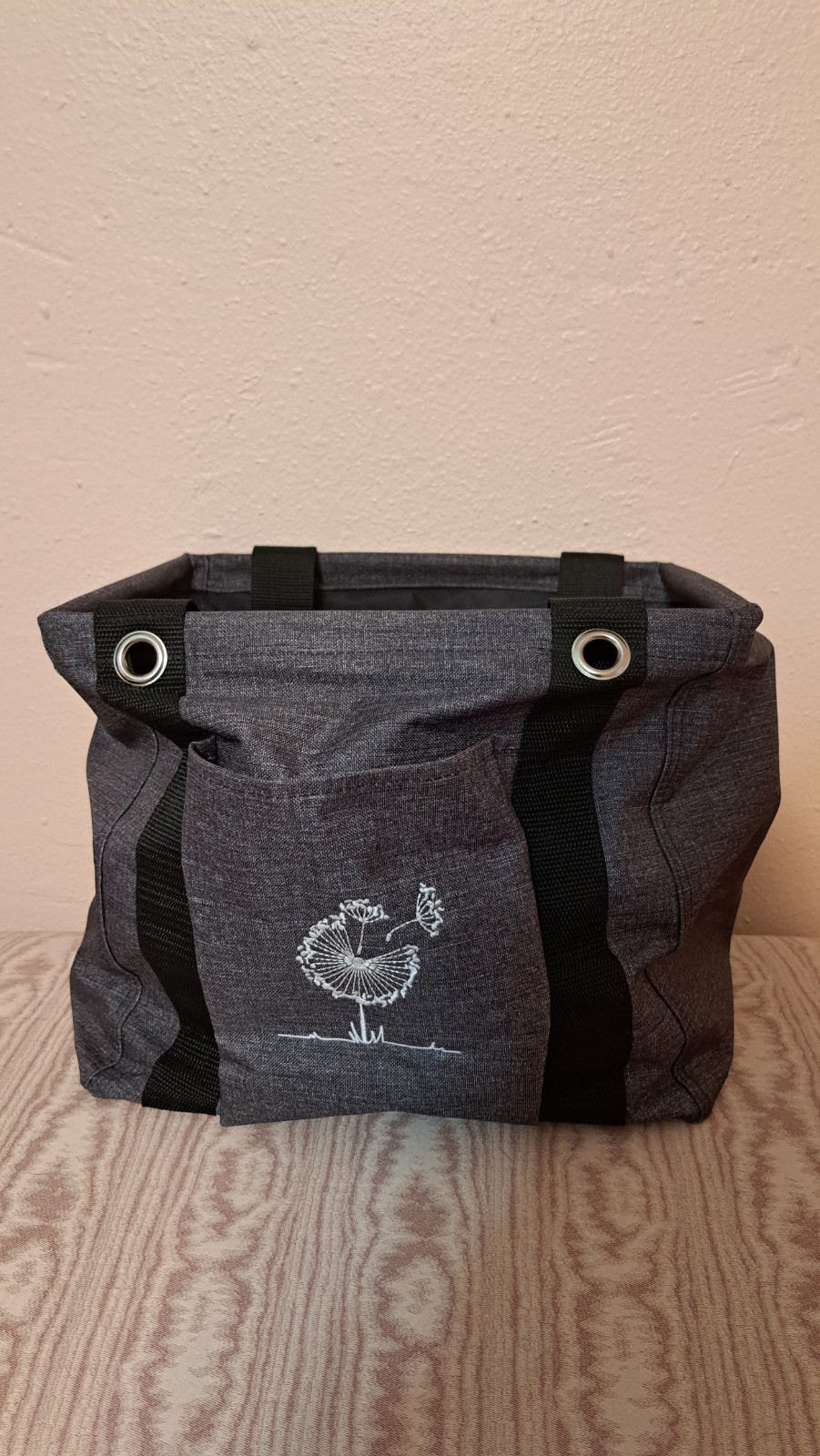 Thirty-One Utility Tote Charcoal Crosshatch Dark Gray Embroidered Dandeline