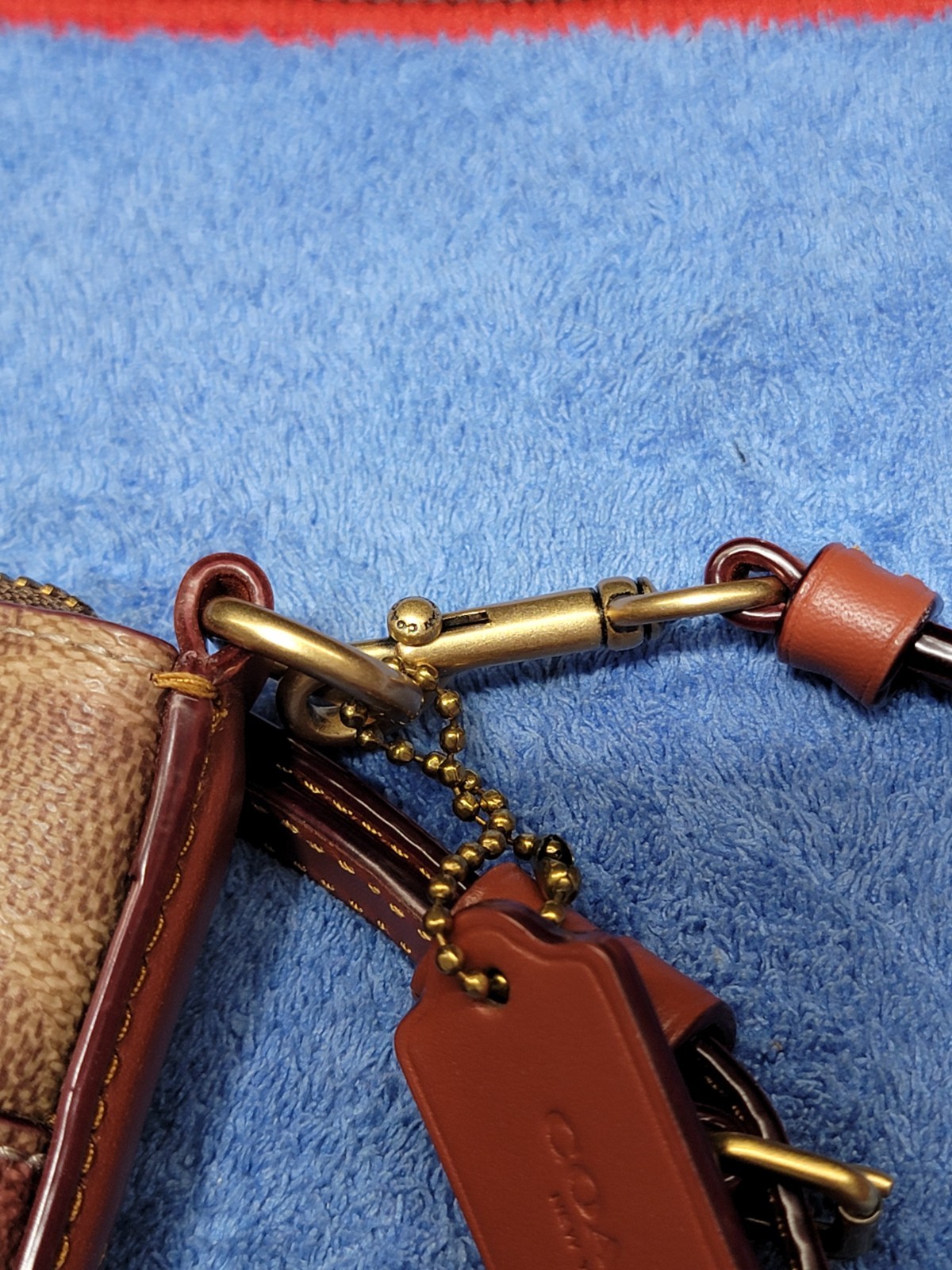 COACH 41321 Kitt Burgundy Colorblock Crossbody Bag Purse Tan Brown Leather