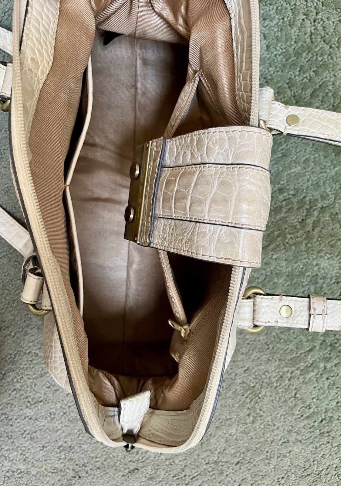 Etienne Aigner Classic Croc Embossed Ivory Leather Satchel Purse Handbag Casual
