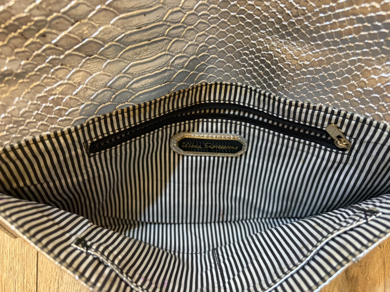 Urban Expressions Silver/Pewter Snakeprint Clutch Vegan leather