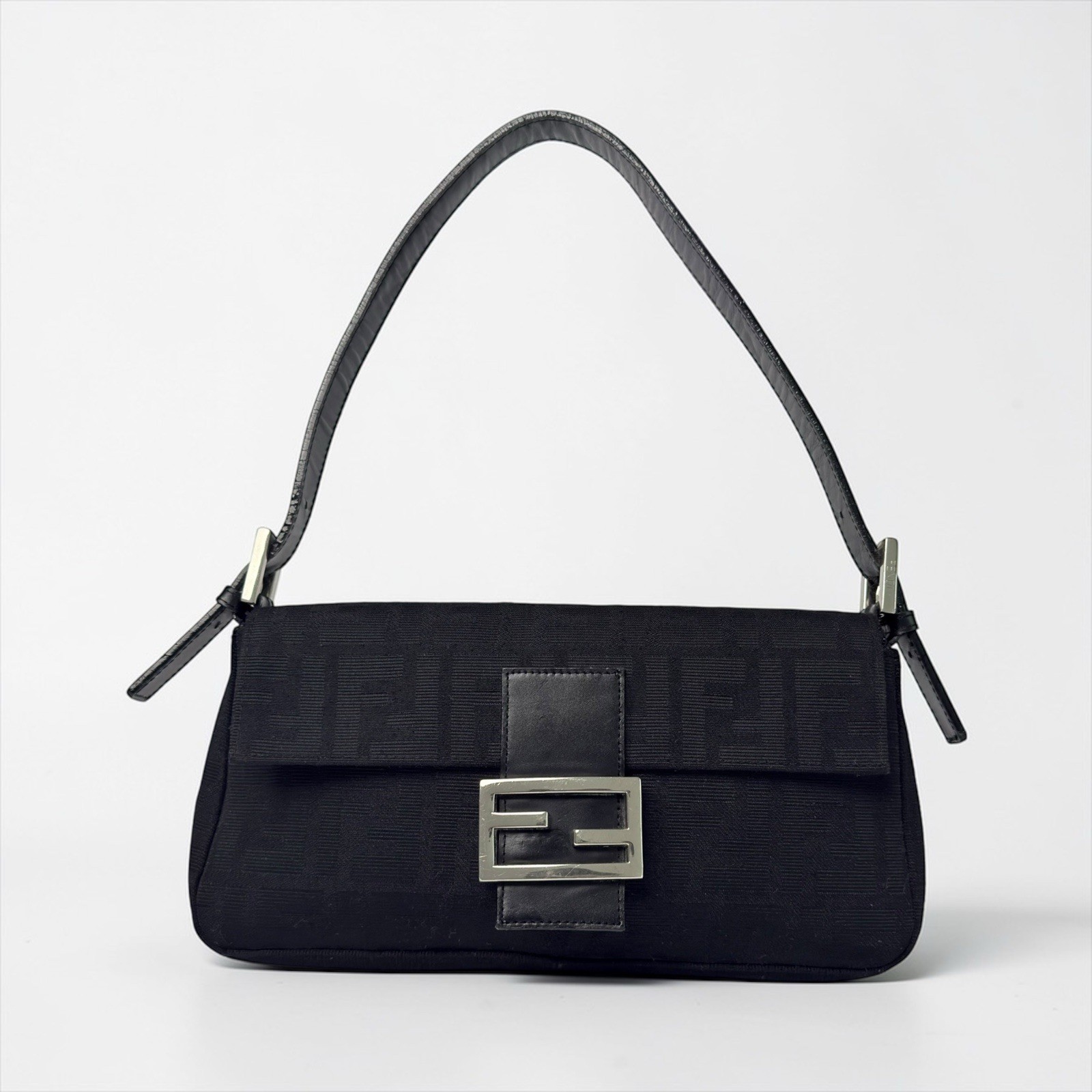 Fendi Zucca FF Baguette Canvas Leather Shoulder Bag Black Vintage Authentic