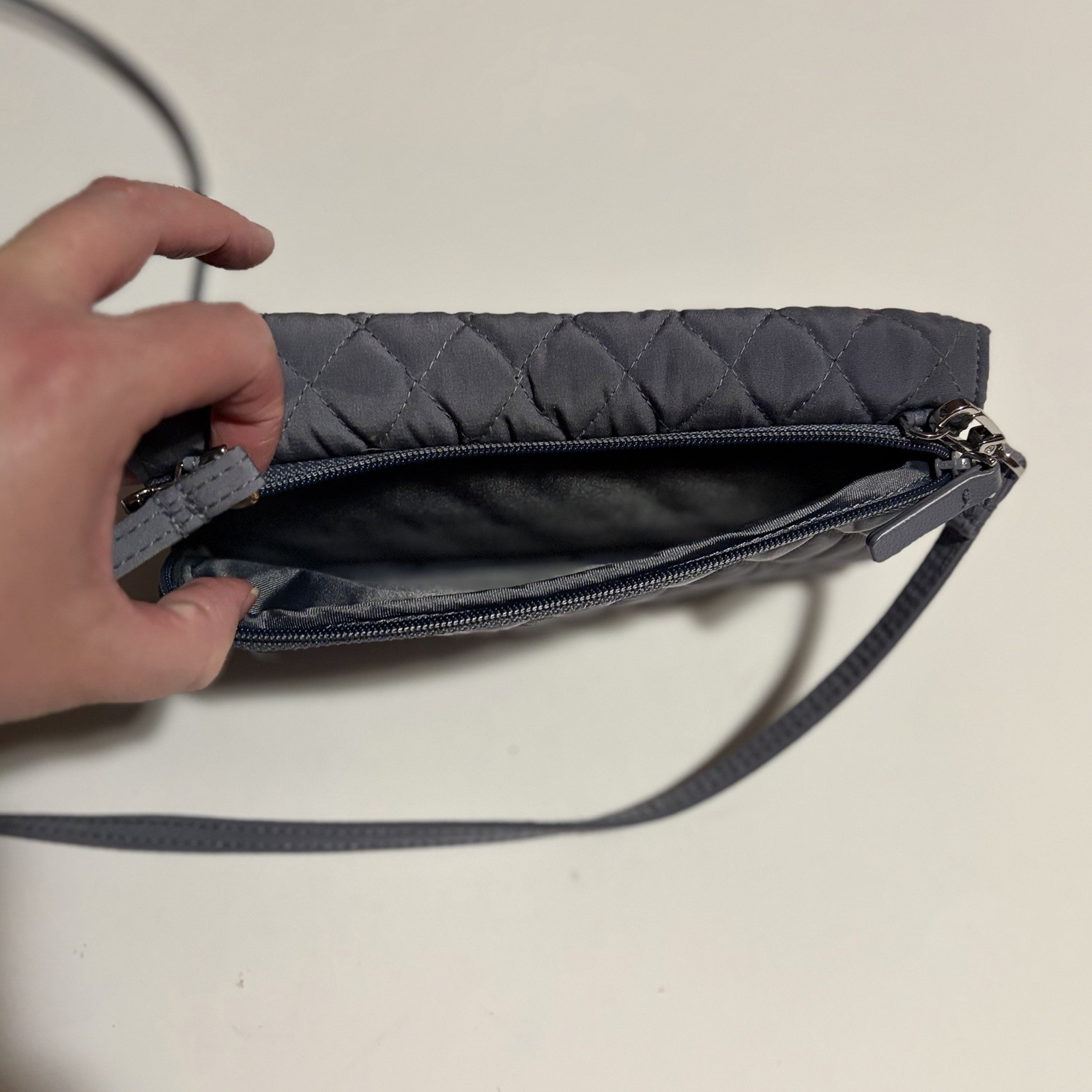 Vera Bradley RFID 3-in-1 Crossbody Wallet Quilted Carbon Gray – No Wrist Strap