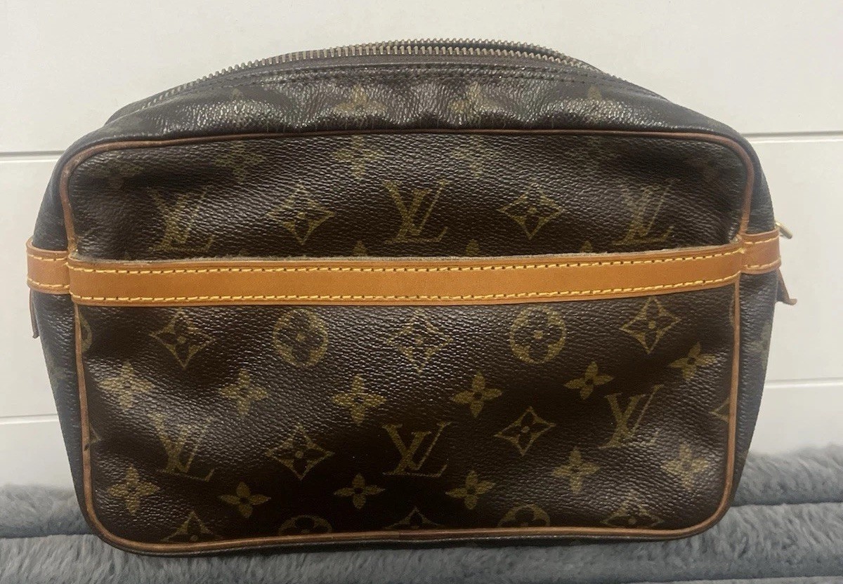 Authentic Vintage Louis Vuitton Pouch/wrislet