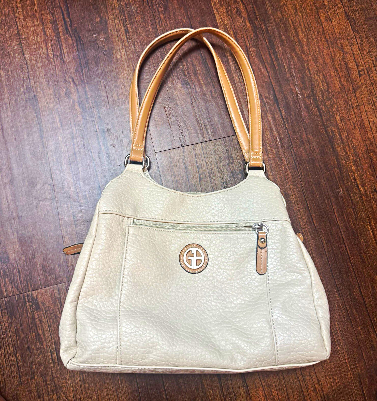 Giani Bernini Pebbled Beige Satchel Bag Brown Handles Zip/Magnetic Silver