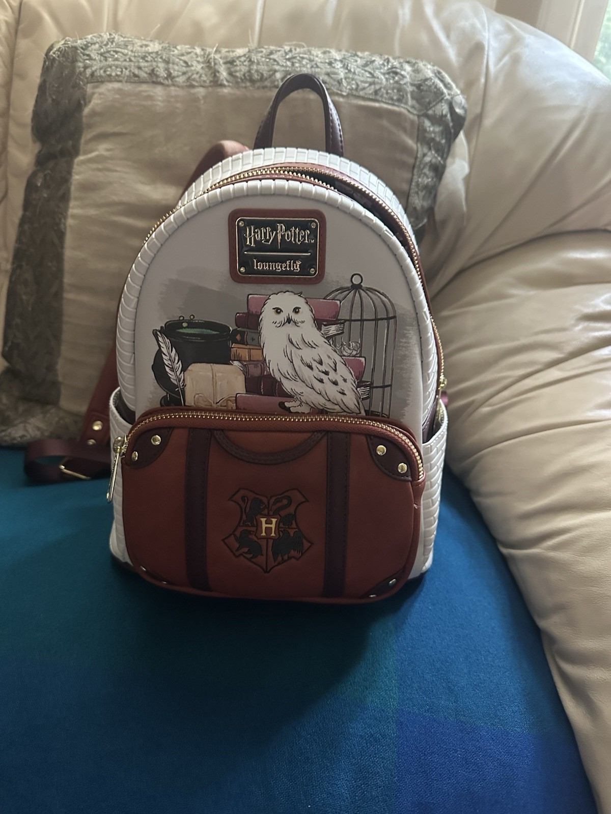 Loungefly Harry Potter Hedwig Suitcase Mini Backpack