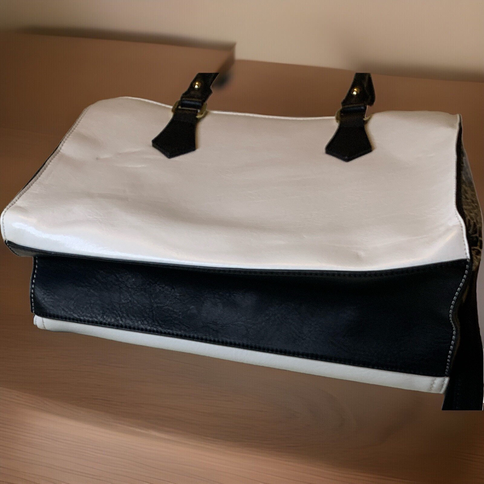 Black & White Shoulder Satchel Handbag Faux Snakeskin Crossbody Strap