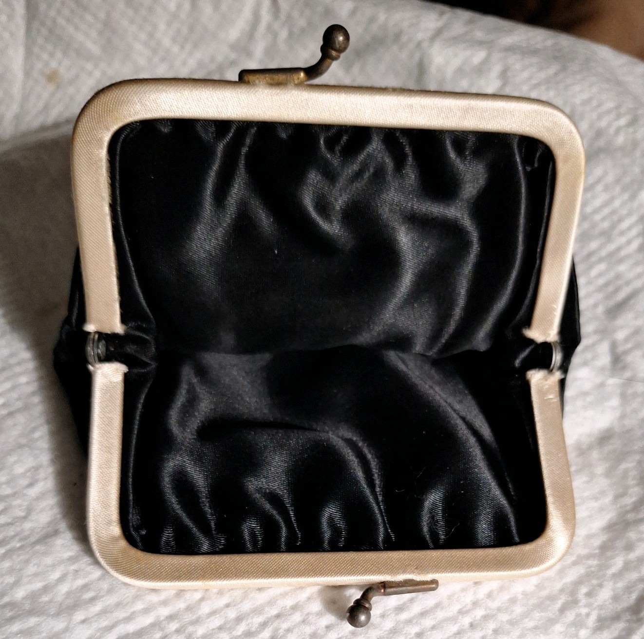 Vintage Fabric Coin Purse Clutch Black Brass Kiss Lock Clasp Satin Lined