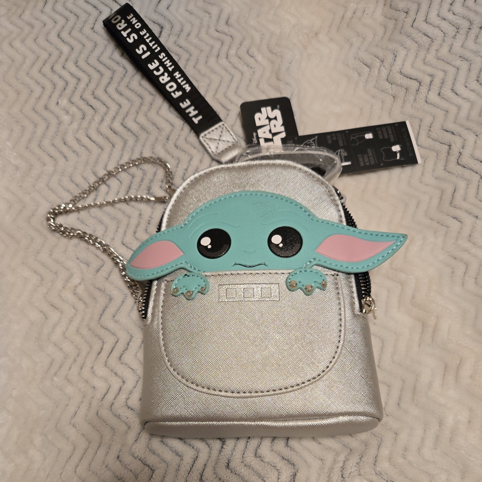 Bioworld Star Wars The Mandalorian The Child Grogu Baby Yoda Mini Wristlet Bag