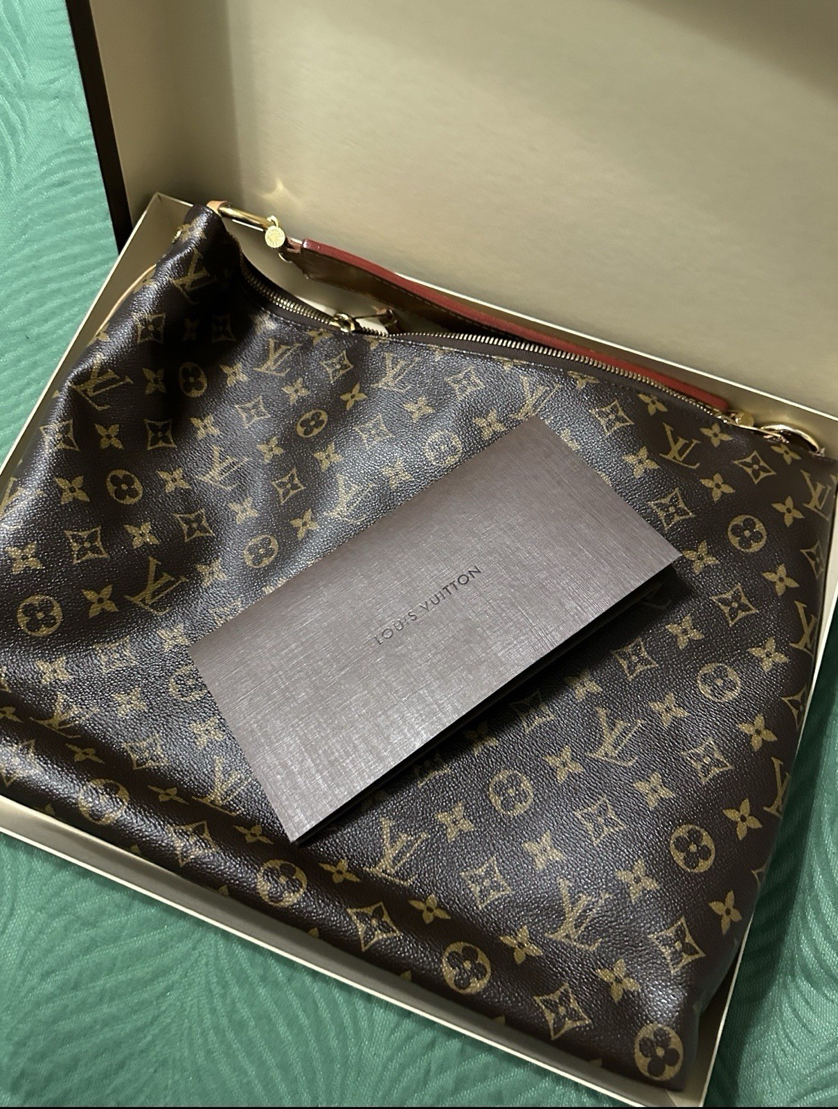Louis Vuitton Monogram Women’s Shoulder Bag Brown Zip Closure Gold Hardware