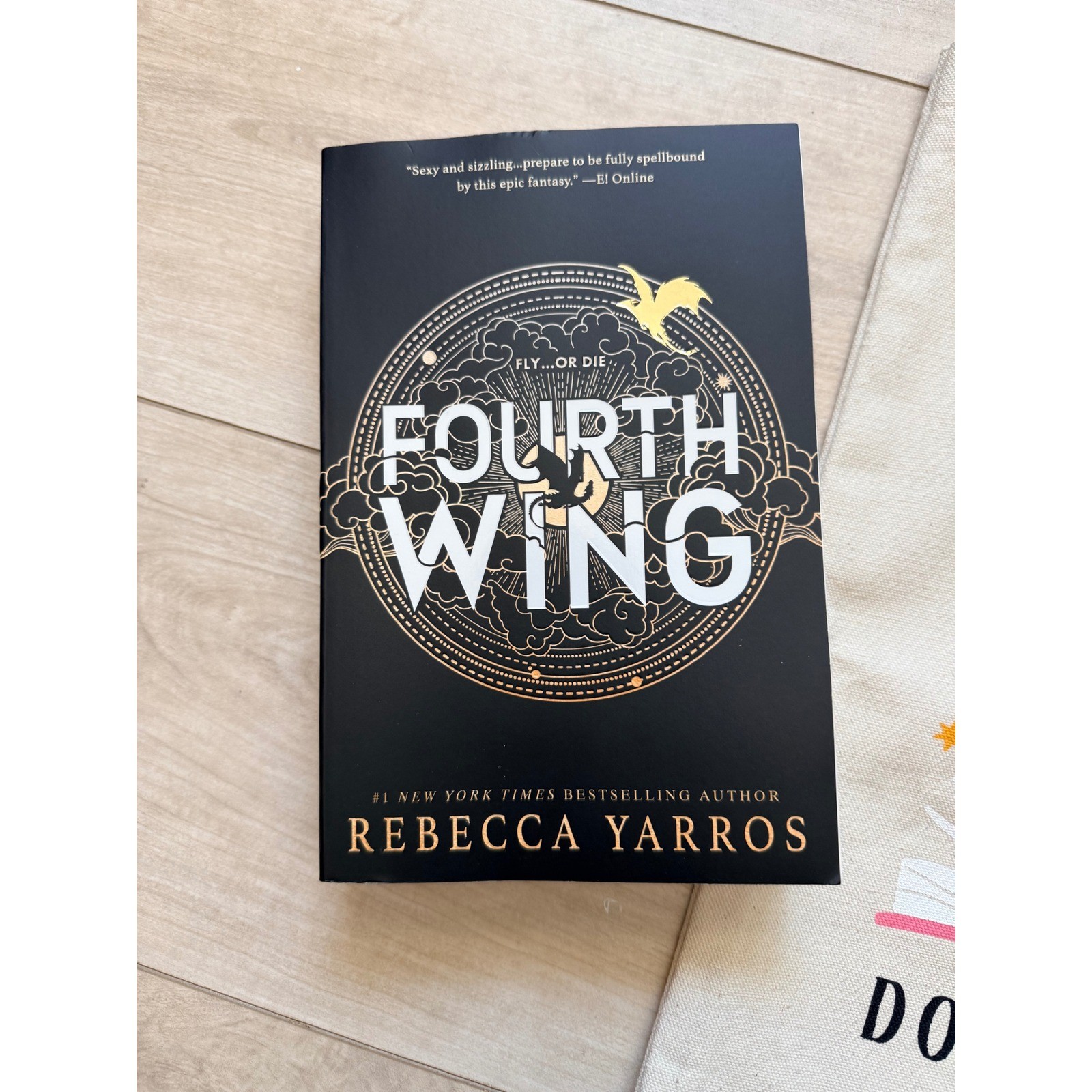 Fourth Wing Book Bundle With Romantasy Tote, Dragon Pin, and Notebook NEW