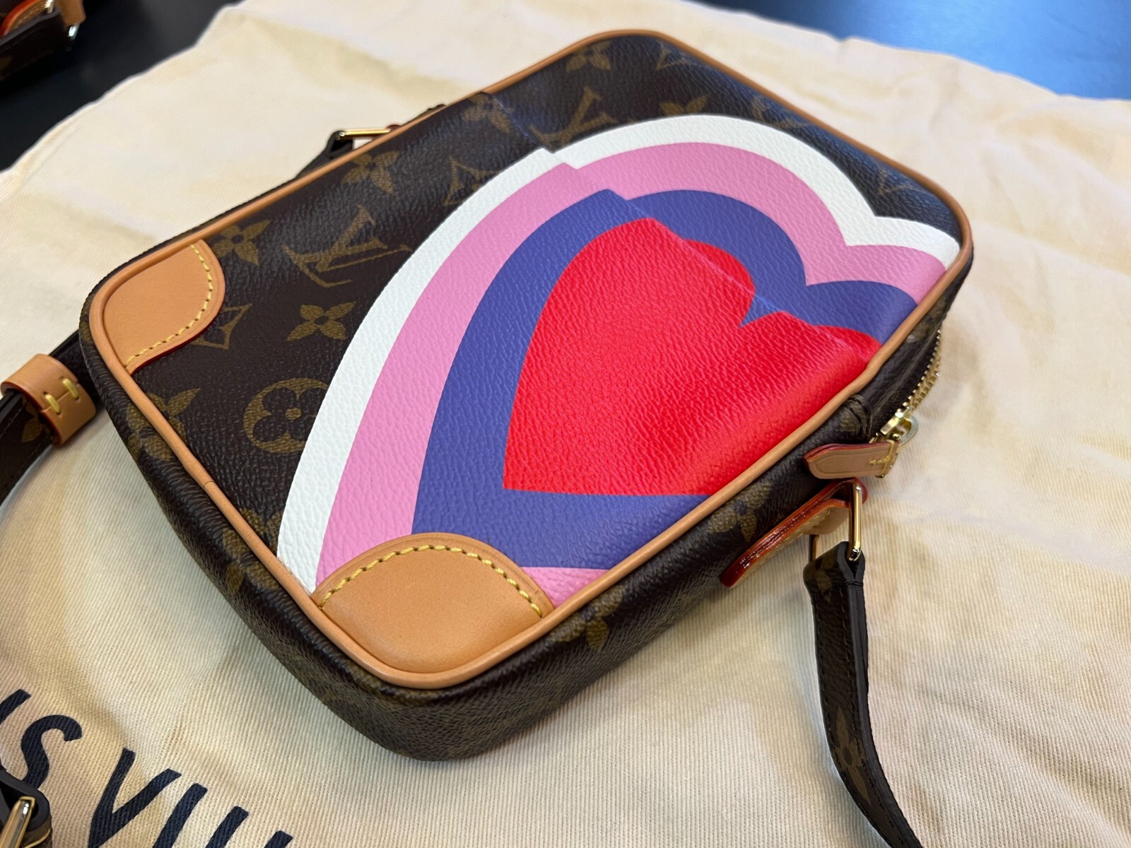 Authentic LOUIS VUITTON Game On Paname Set Bag