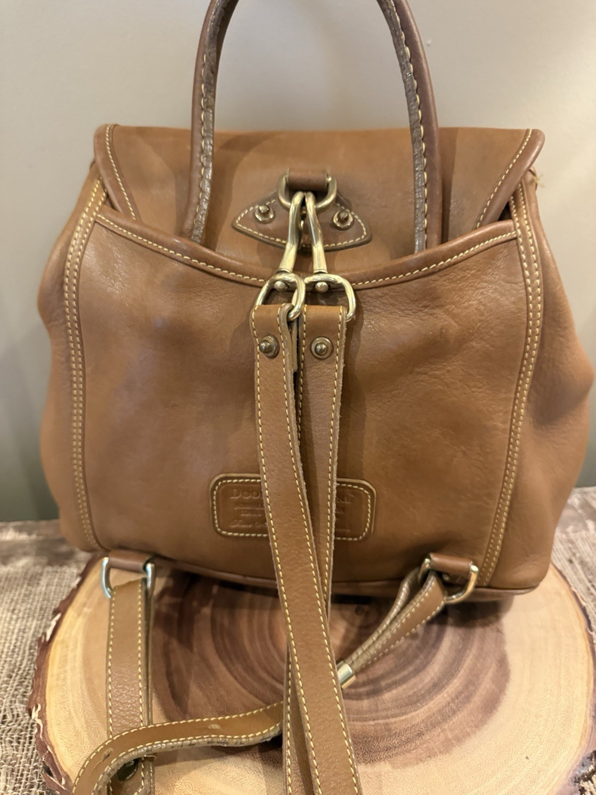 Vintage Dooney & Bourke 1999 Canyon Glove Honey Tan Leather Tassel Backpack