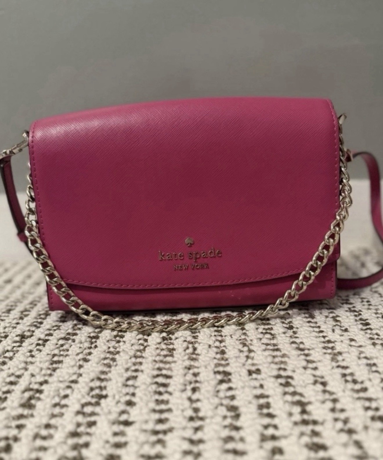 kate spade new york Pink Small Crossbody, snap closure, chain logo, strap