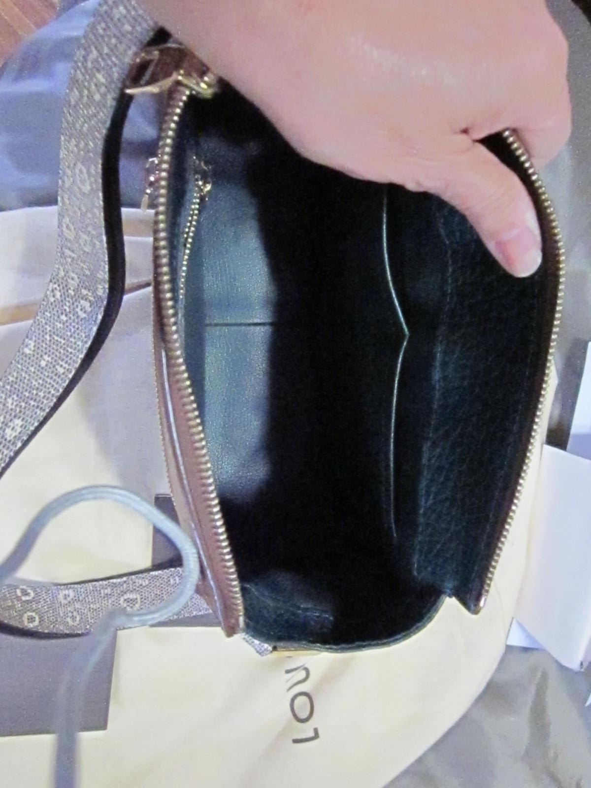 Louis Vuitton shoulder majesteau exotic purse never used