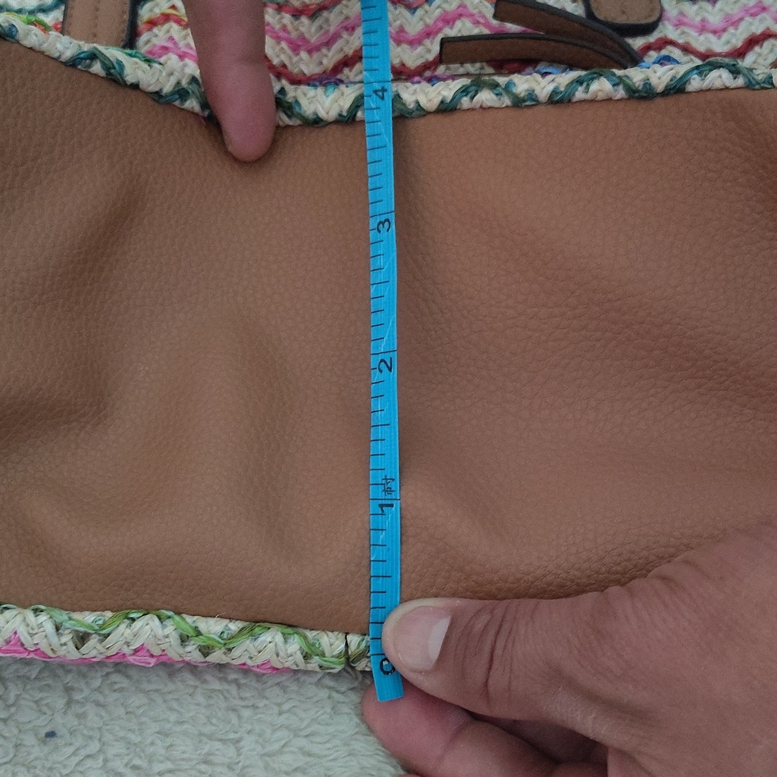 Rosetti Chevron Tote Multicolor/Tan Zip Top Shoulder Strap Lined Pockets