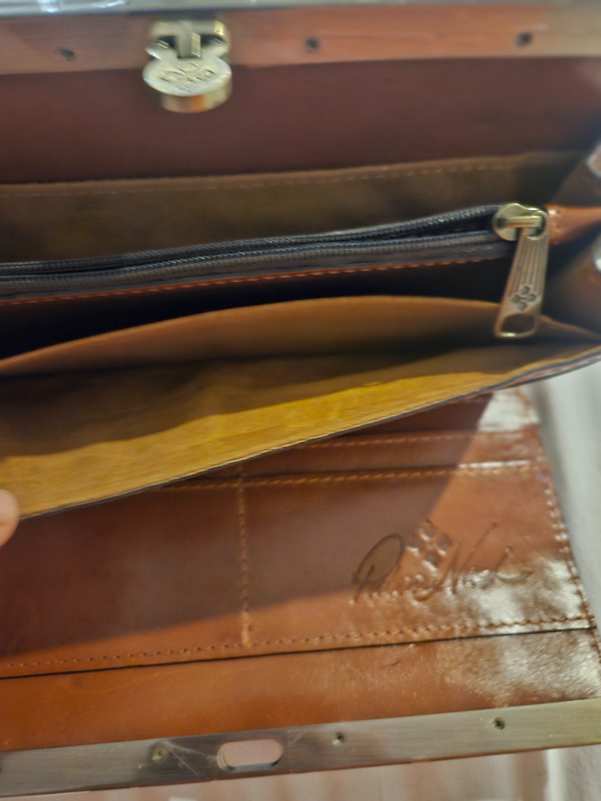 Parltricia Nash Cauchy Antique Rose Leather Frame Wallet