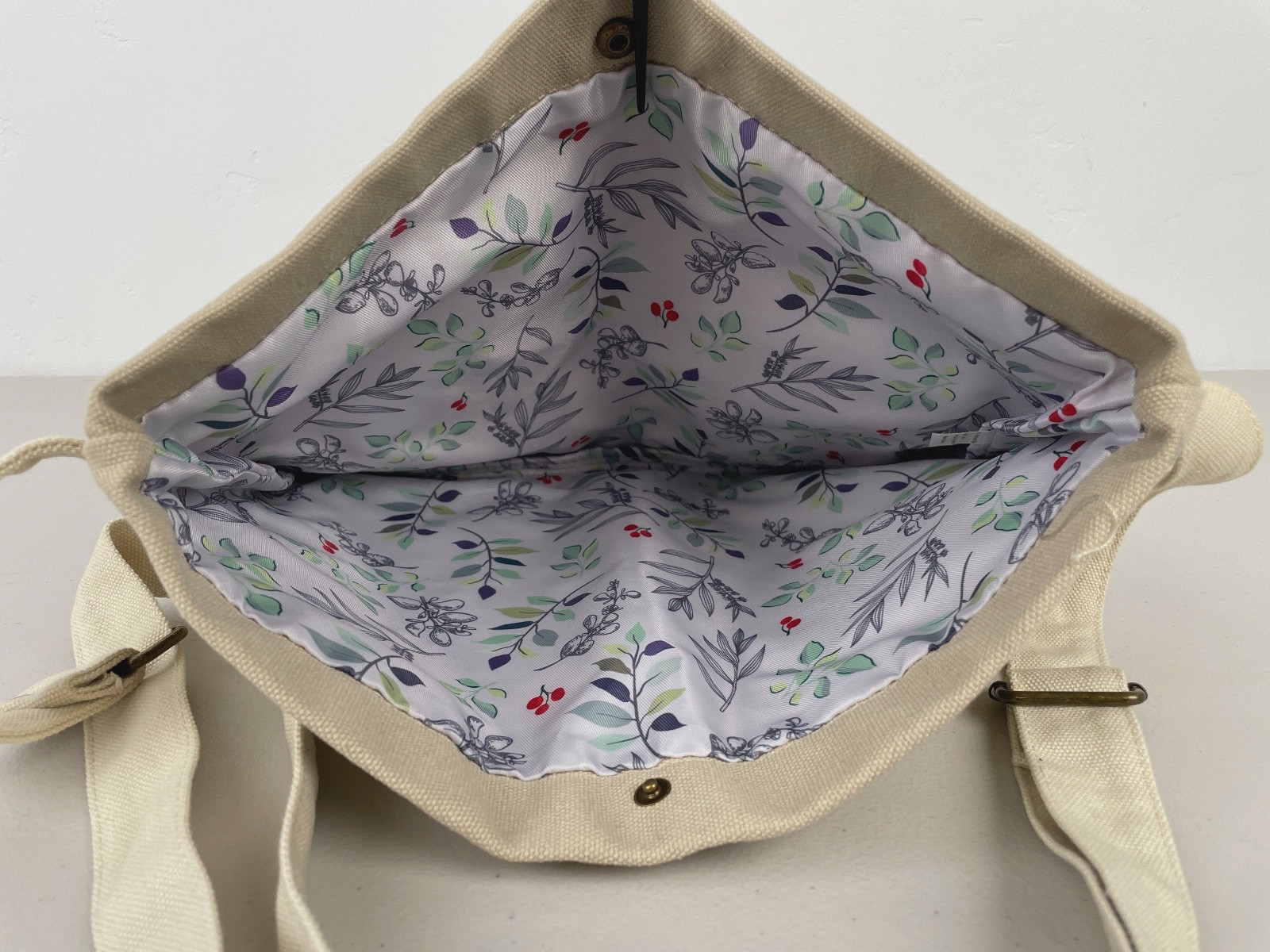 Young Living Essential Oils Canvas Crossbody Messenger Bag – Adjustable – TAN