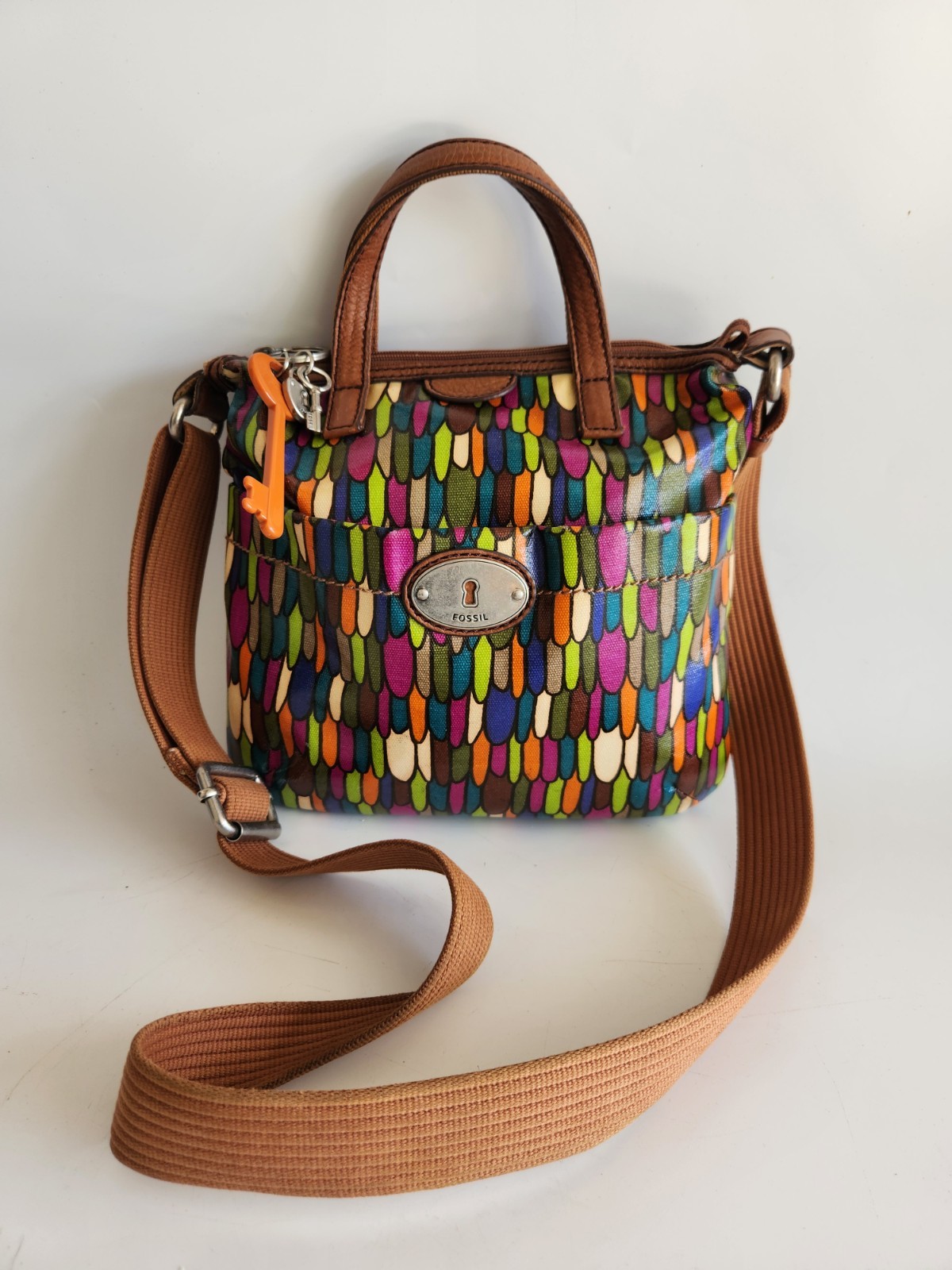 Fossil Calypso Key-Per Crossbody Purse ZB5125 Cow Hide Trim Colorful Feathers