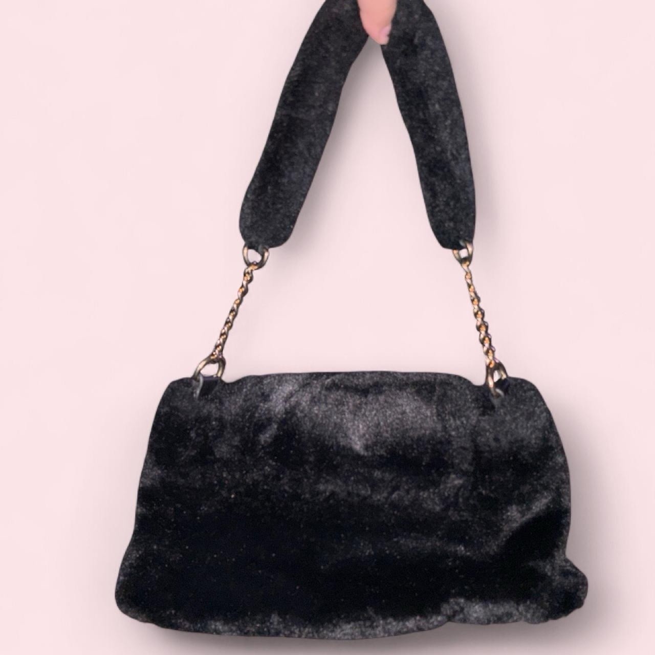 Juicy Couture Black Logo Shoulder Bag Gold Chain Strap, Lined Pockets