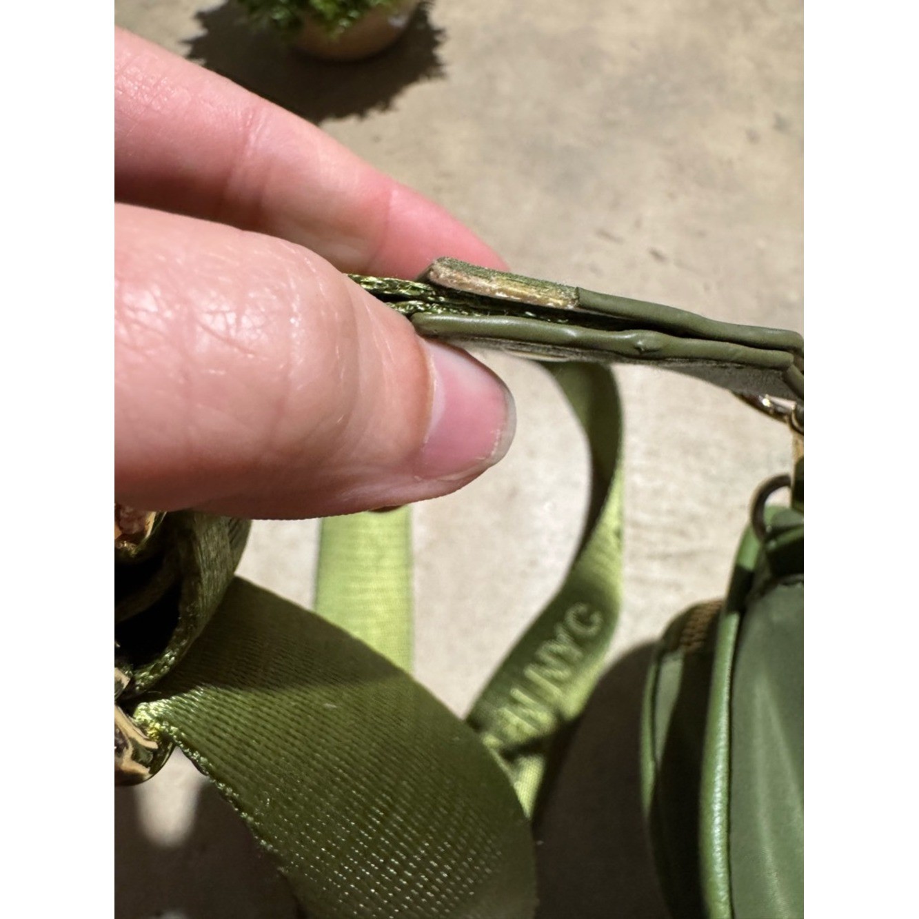 Steve Madden Moss Green Cross is Bag Purse Sporty Summer Athletic Travel Light