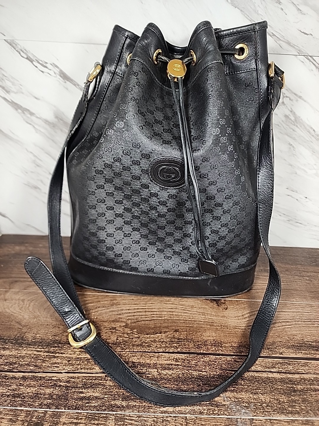 ☆WOW-LOOK☆ ~GUCCI Vintage 13″ Bucket Bag Micro GG~ ☆FREE-SHIPPING☆