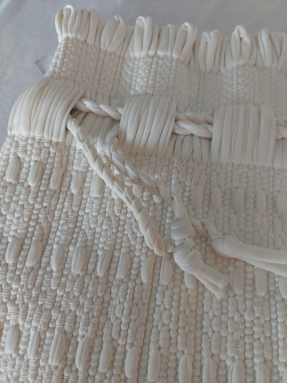 Bridal White Drawstring Silky Nylon Woven Loop Fringe Bucket Purse Vintage Bag