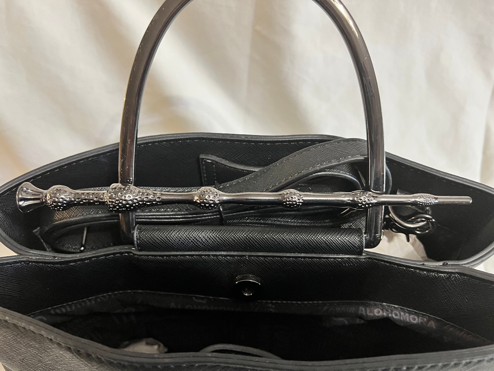 Loungefly Harry Potter Elder Wand Handbag – BoxLunch Exclusive