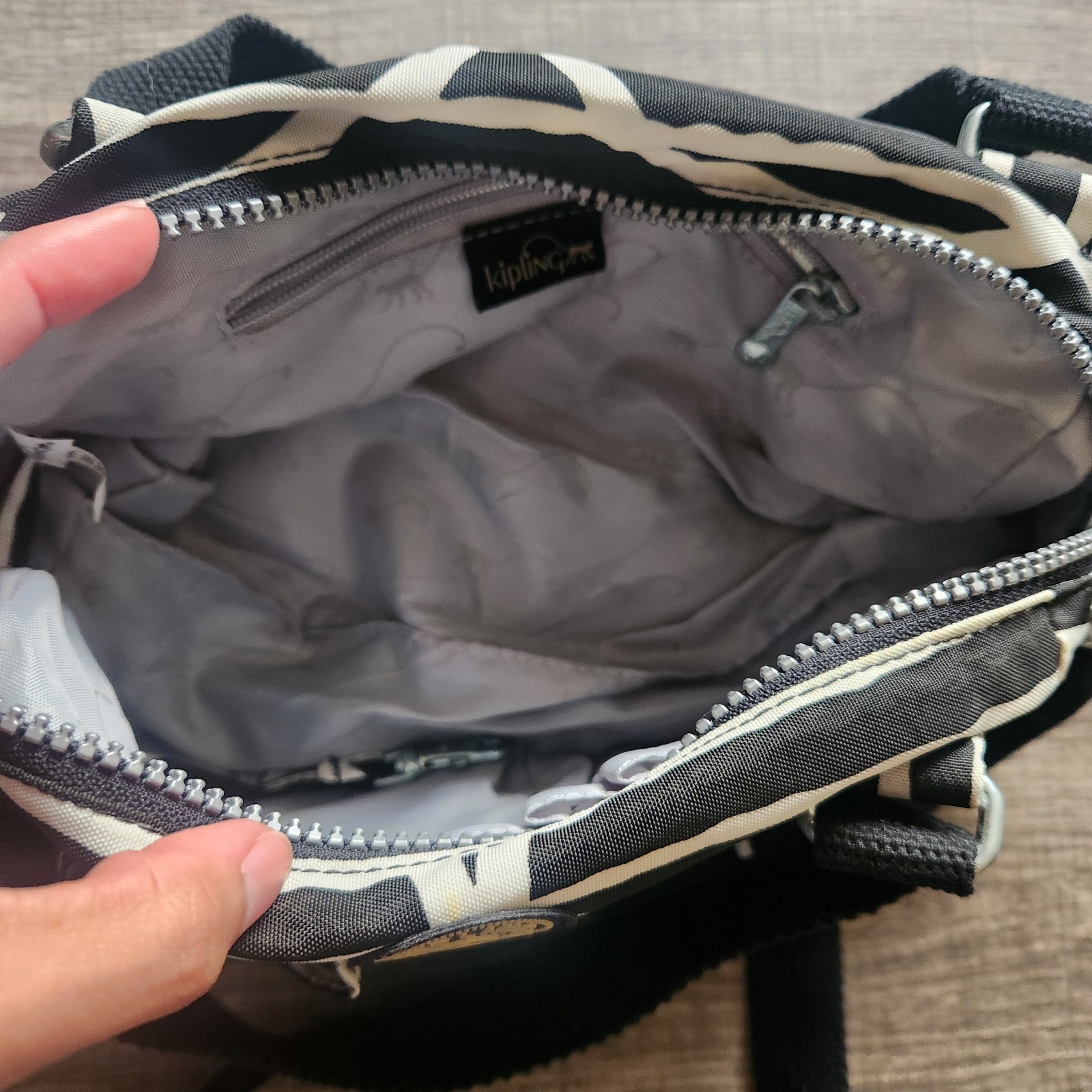 Kipling Black And White Striped Satchel Hand Shoulder Bag Purse Multiple Pocket