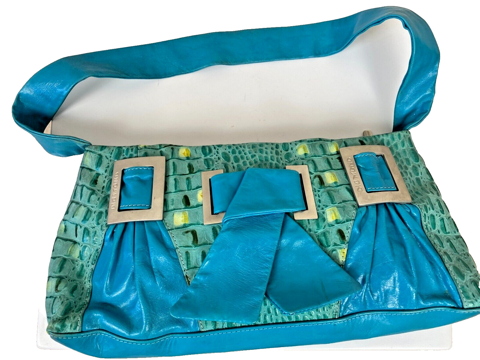 Y2K DIAMOND Italian Design Shoulder Bag Turquoise Blue Pat. Leather Fashionista