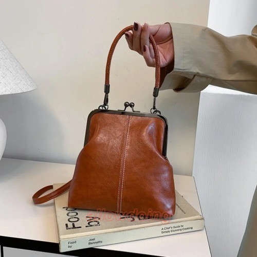 Elegant Kiss Lock Shoulder Bag Large Capacity Retro Chinese Style Crossbody Bag