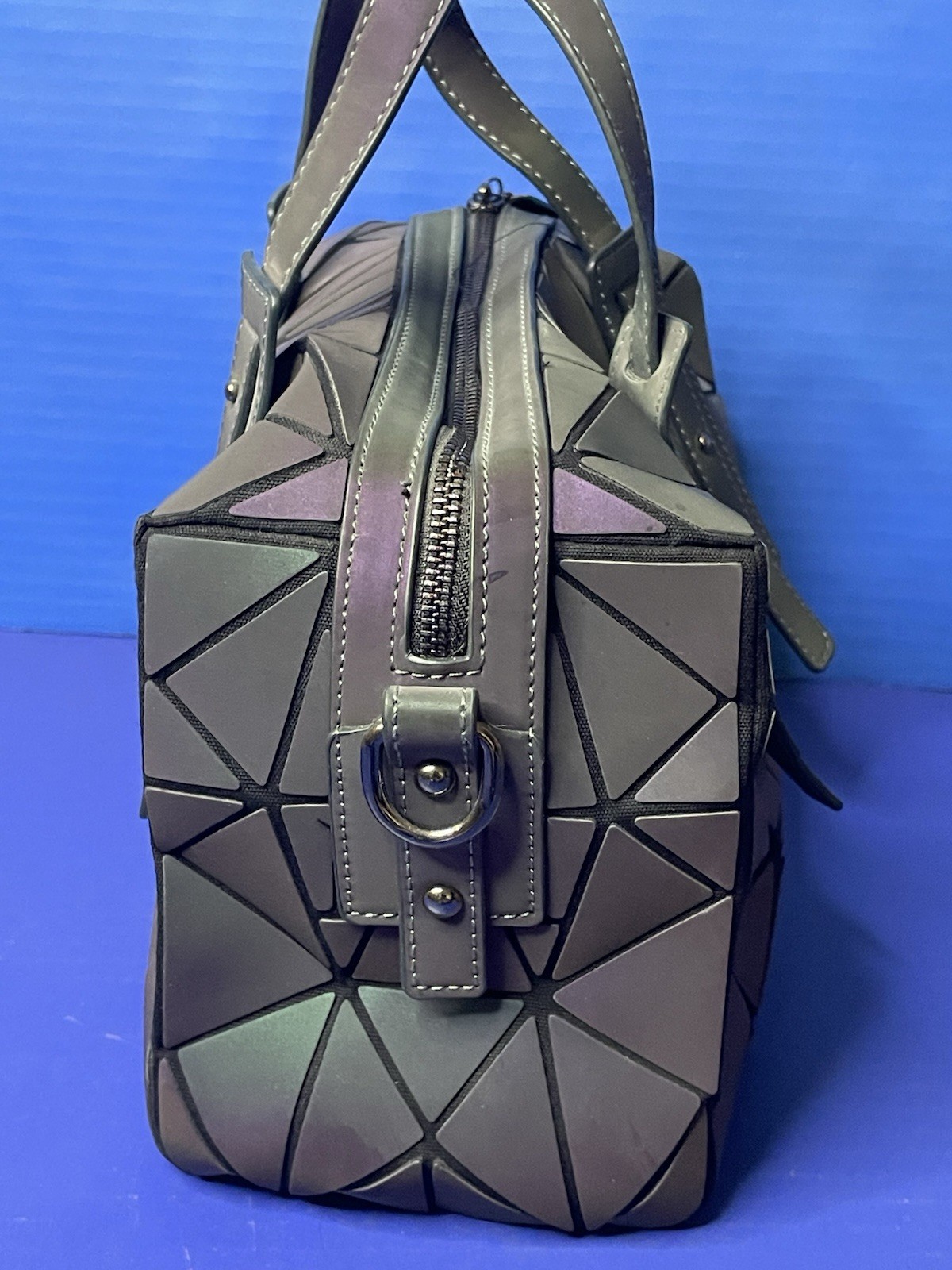Purple Iridescent Geometric Luminous Purse Bag w/Strap 10x5in Kindly & Free