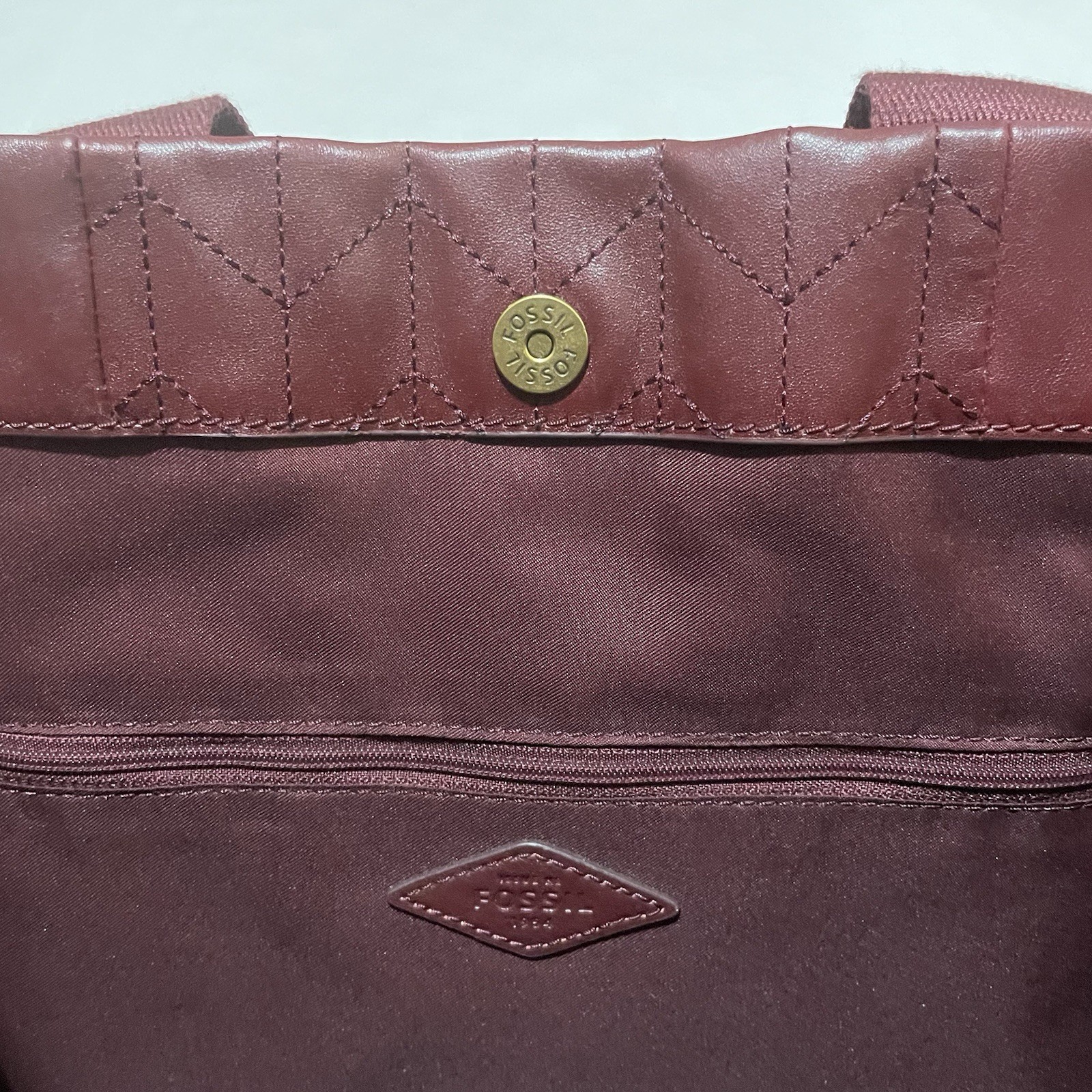 Fossil Carmen Maroon Leather Shopper Adjustable Strap Metal Tote Shoulder Bag