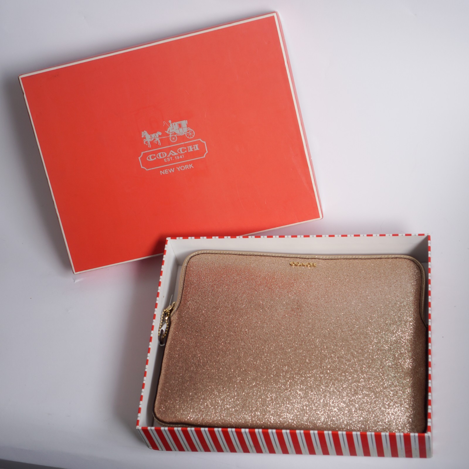 COACH 2013 Rare Gold Glitter iPad Tablet Sleeve Case Unused w/ Box – 68140B