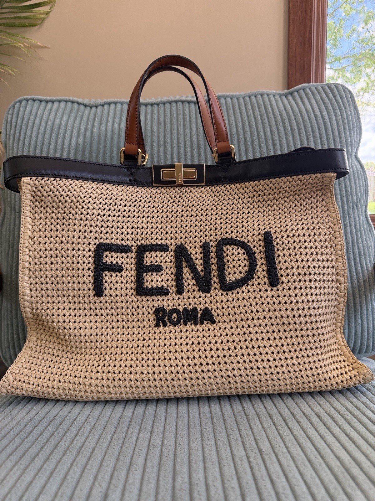 Fendi Peekaboo X-Tote Beige Raffia – Medium