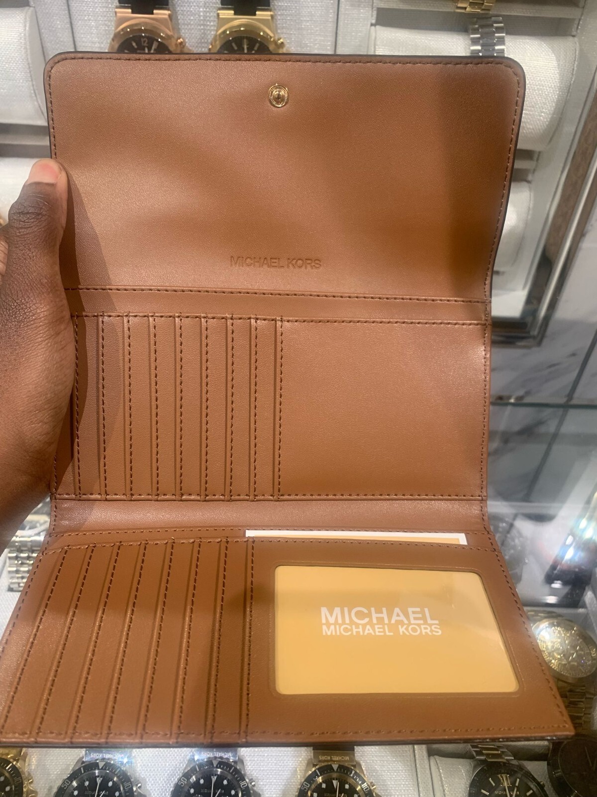 Michael Kors Voyager Lady Tote Shoulder Handbag Purse Bag + Trifold Wallet Camel