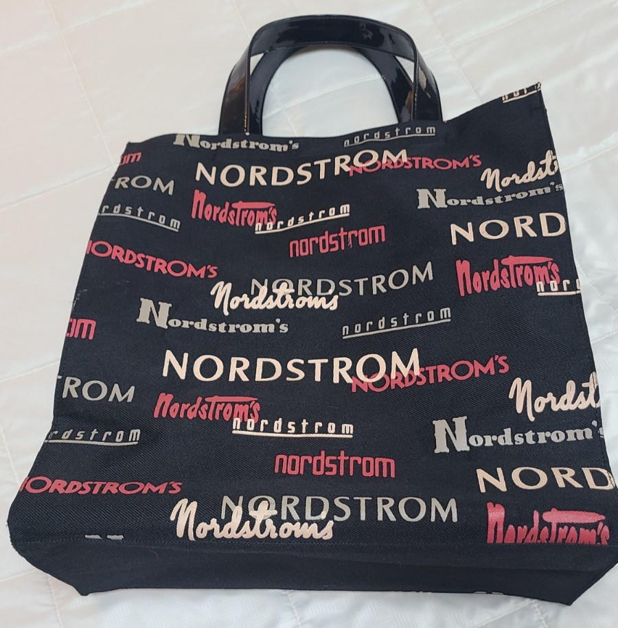 Large Lighted Nordstrom Tote Bag – Black -Multi Colored. EUC!
