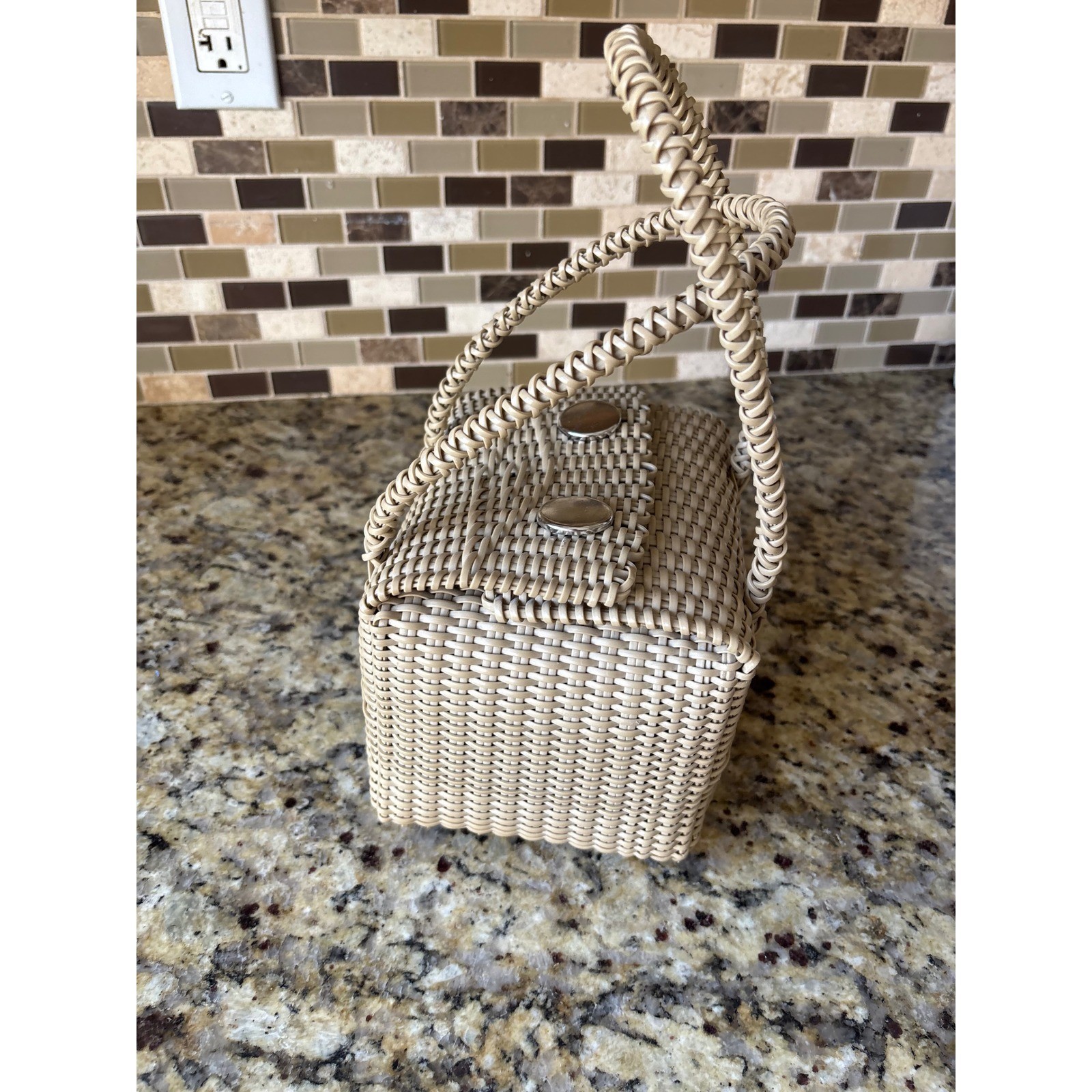 Unbranded Woven Top Handle Bag Small Beige Structured Basket Boxy Handbag