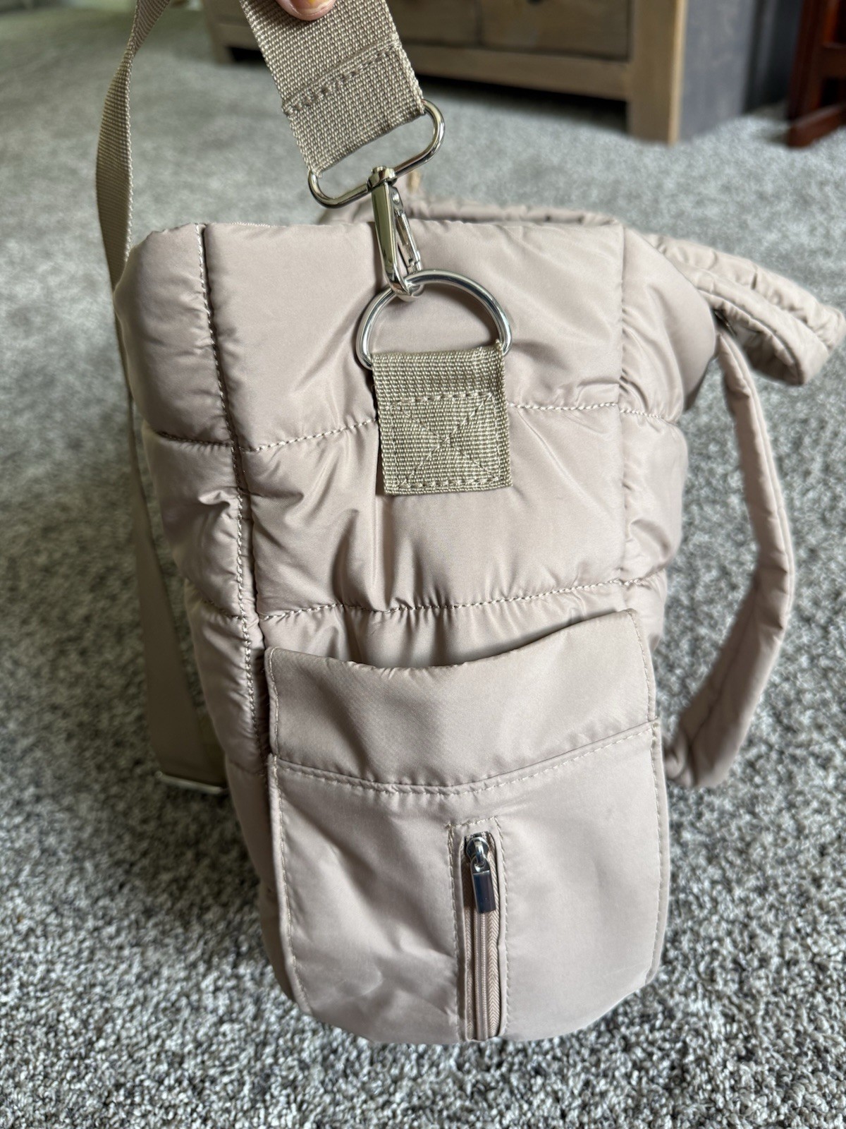 Women’s Puffer Beige/light choco Tote Bag Zip Closure Strap Inner/Out Pockets