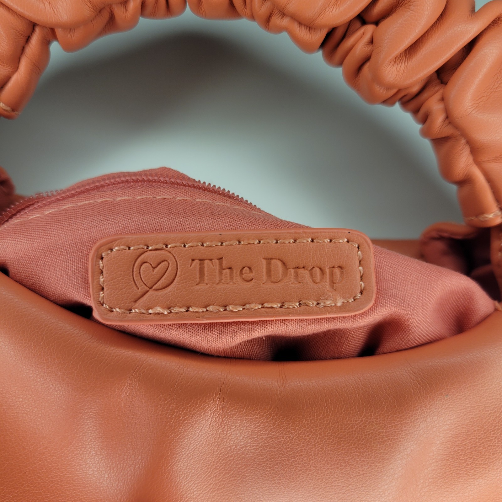 The Drop Women’s Addison Soft Volume Top-Handle Bag Small Salmon/Pink