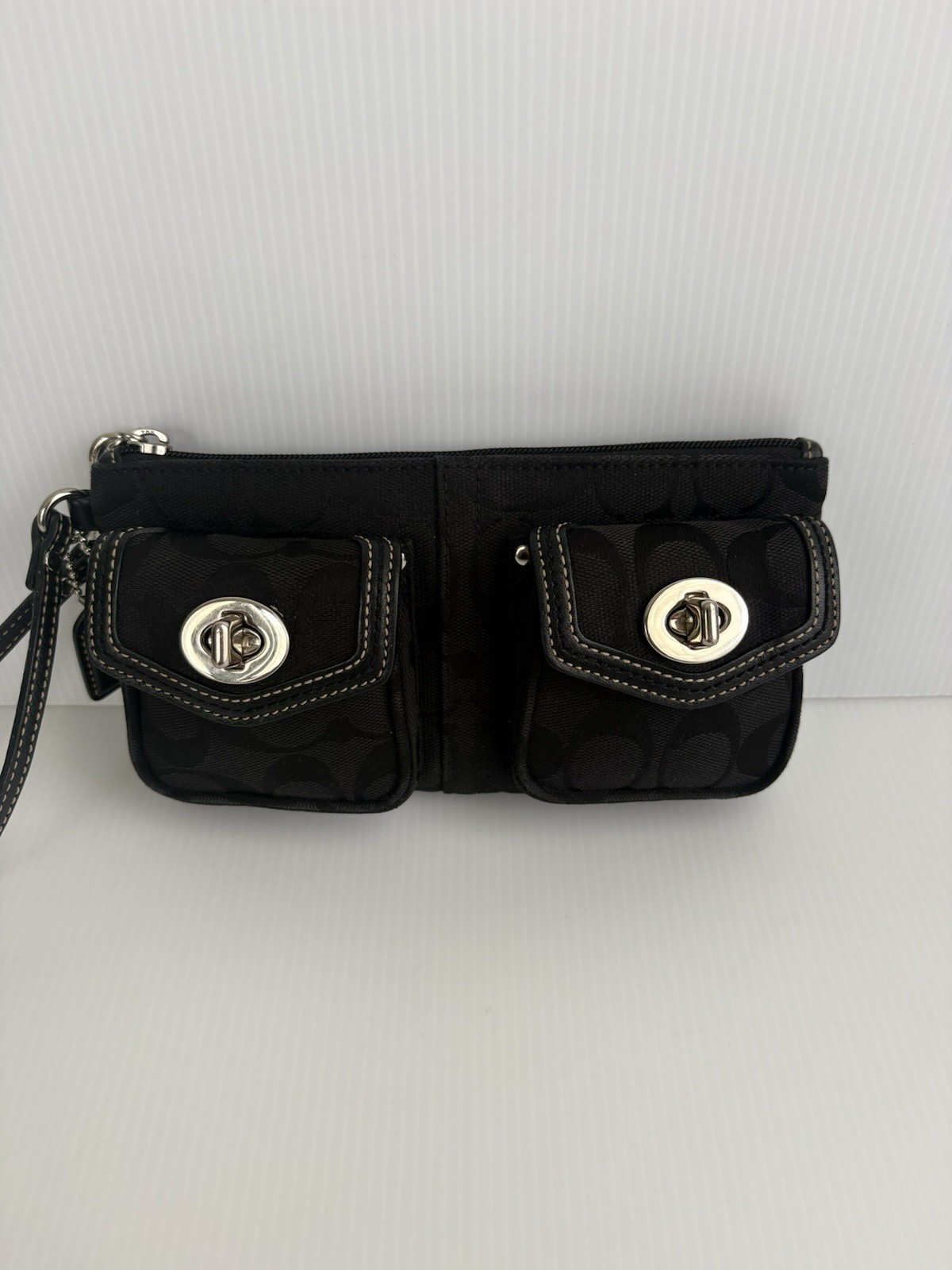 Coach Legacy Signature Turnlock Double Pocket Wristlet -– Rare Vintage