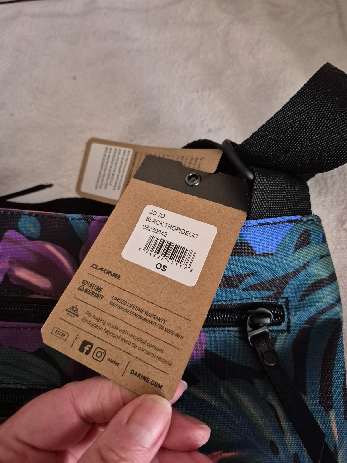 Dakine Crossbody Bag 100% Polyester Jo Jo Tropidelic NWT