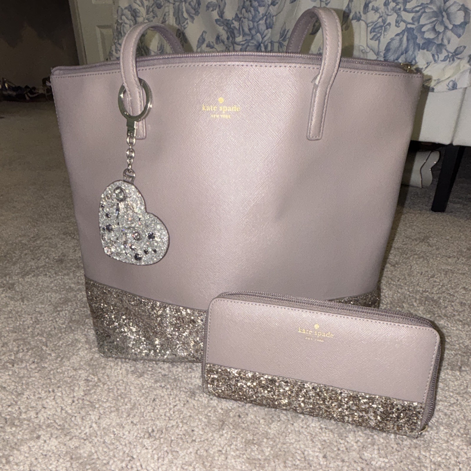 Kate Spade Matching Tote Wallet and Key Chain Grey and Silver