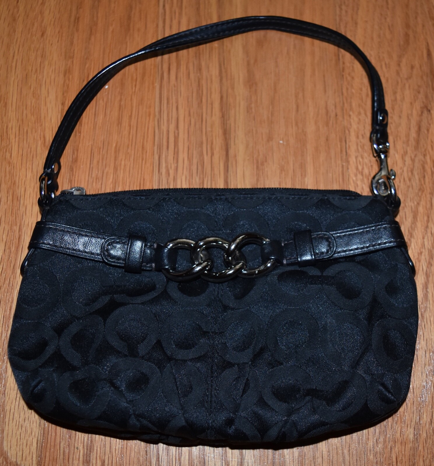 Coach Brooke Black Wristlet Chain Accent C Signature Logo Jacquard Op Art Bag