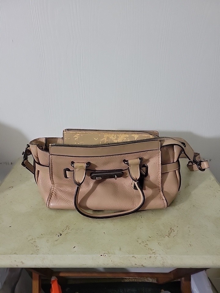 Coach 87296 Beechwood Satchel Pebble Leather Swagger
