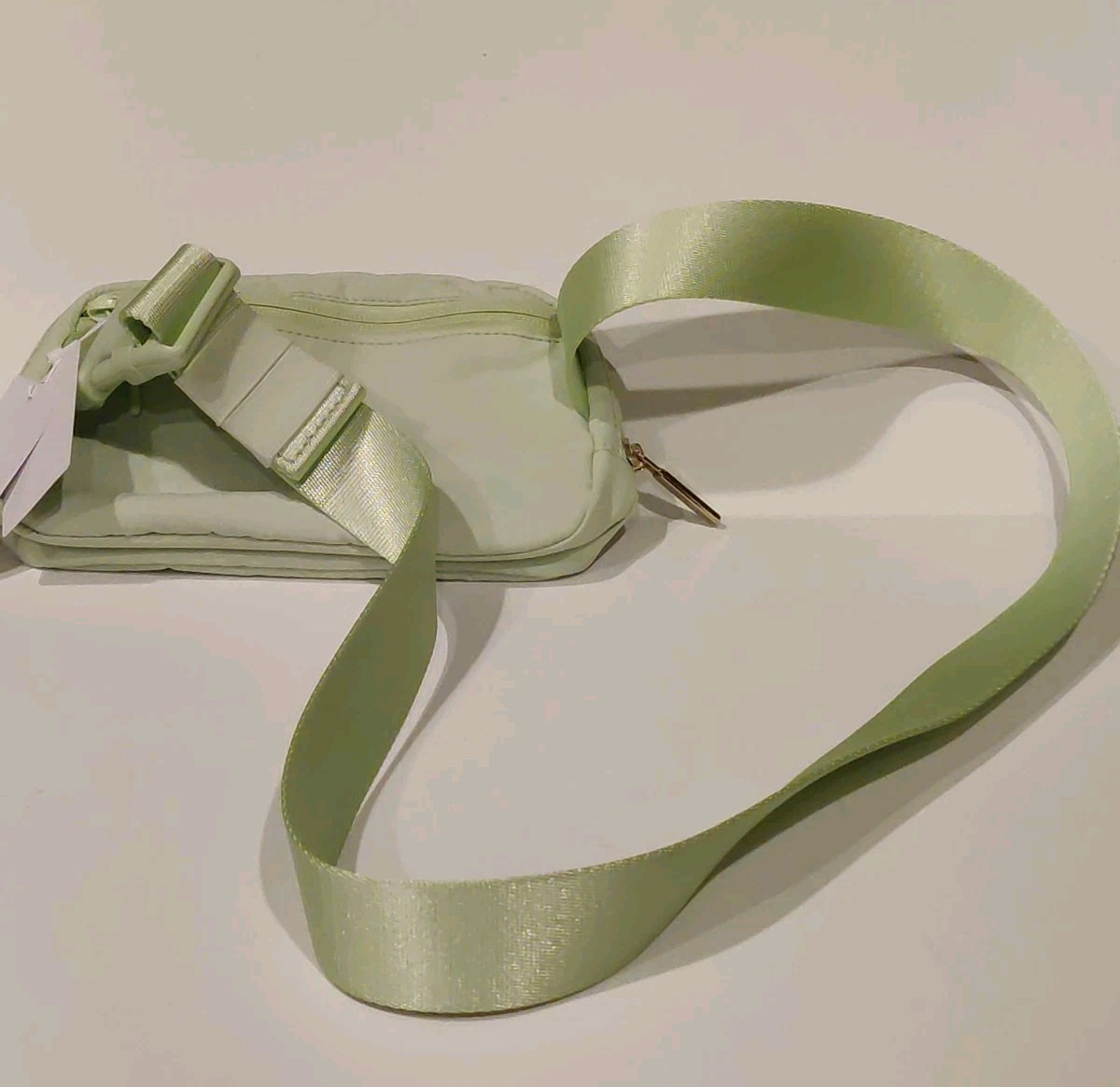 NWT Lululemon 1L Everywhere Belt Bag/Fanny Pack/Crossbody Bag Kohlrabi Green